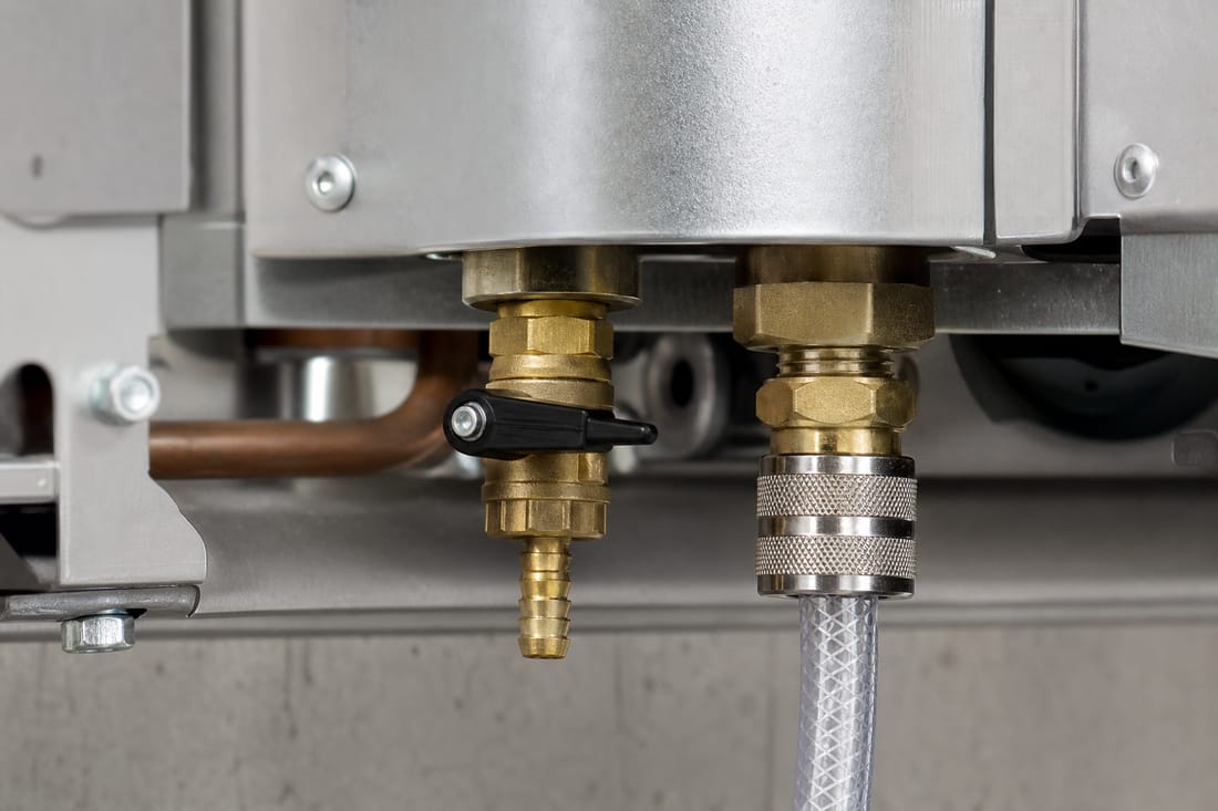 Beispiel: Entkalkungsanschluss an einem Boiler, Detail